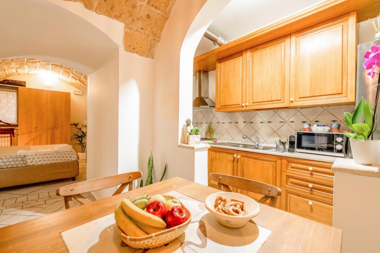 Cozy House In The Old City Bari Exterior photo
